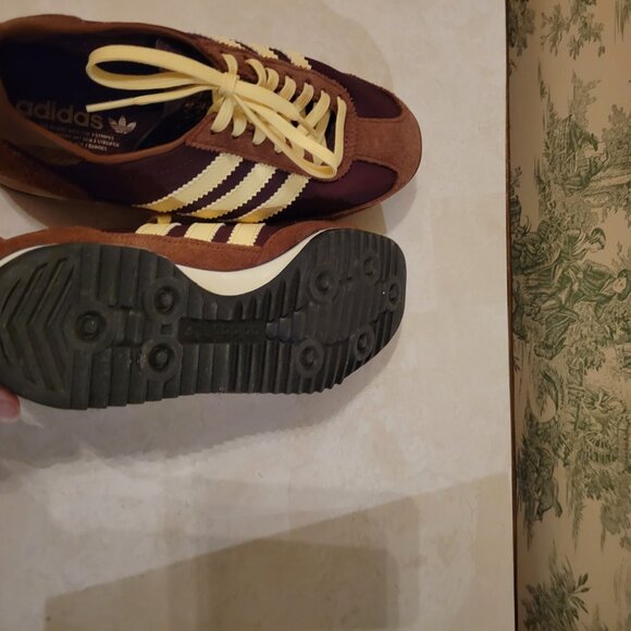 Adidas Orignal SL - Picture 2 of 4